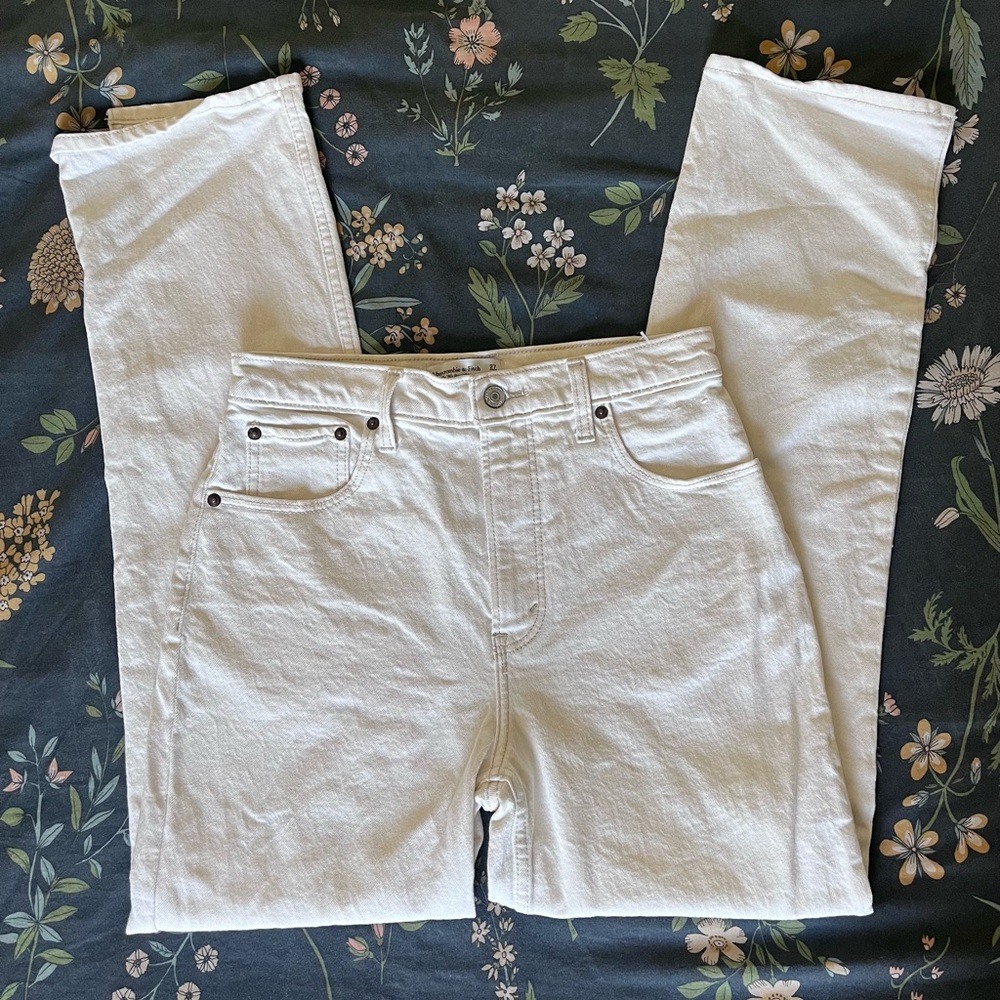 Abercrombie & Fitch 90s Straight Ultra High Rise 4R